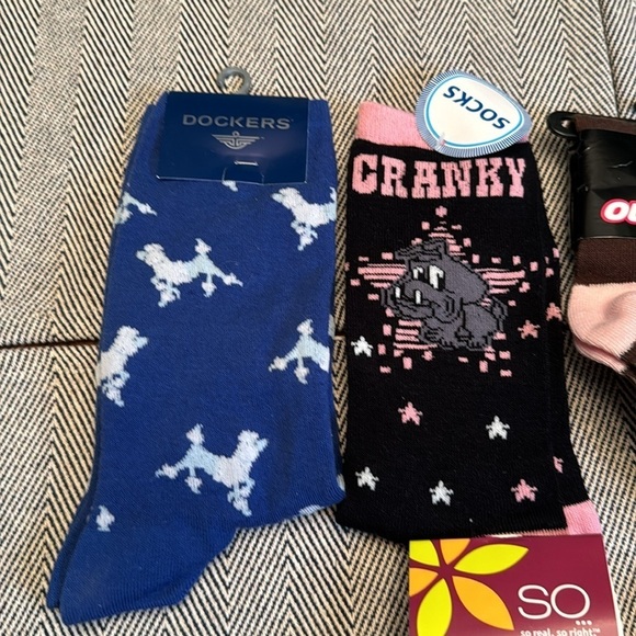 Six pairs of fashion socks - Picture 2 of 4